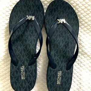 Michael kors platform flip flops